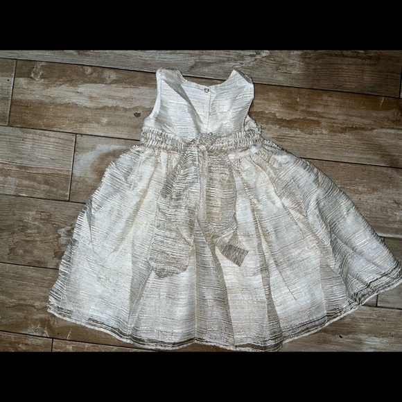 GIRLS DRESSY DRESS SIZE 4 - Picture 1 of 7